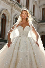 Romantic White Sweetheart Sleeveless Sequined Beaded Ball Gown Long Tulle Wedding Dresses
