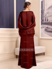 Scoop Neck Sheath Dress with Half Sleeves in Stretch Satin for Plus-Size Mothers