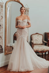 Sexy Mermaid Off-The-Shoulder Spaghetti Strap Sleeveless Lace Long Tulle Wedding Dresses With Appliques