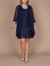 Short Lace Sheath/Column Jewel Neck Mother of the Bride Dresses