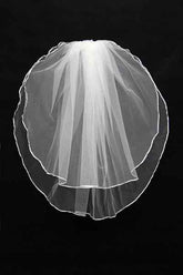 Simple ivory white wedding veils