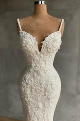 Spaghetti Strap Sweetheart Centre V Notch All-Over 3D Baroque Floral Vine Lace Pearl Bead Fitted Mermaid Wedding Dress Chapel Train Scalloped Lace Hem