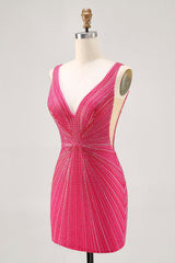 Sparkly Fuchsia Beaded Depp V-Neck Short Bodycon Homecoming Dress