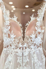 Split Front A-Line Tulle Sleeveless Spaghetti Straps Sweetheart Wedding Dresses with Appliques