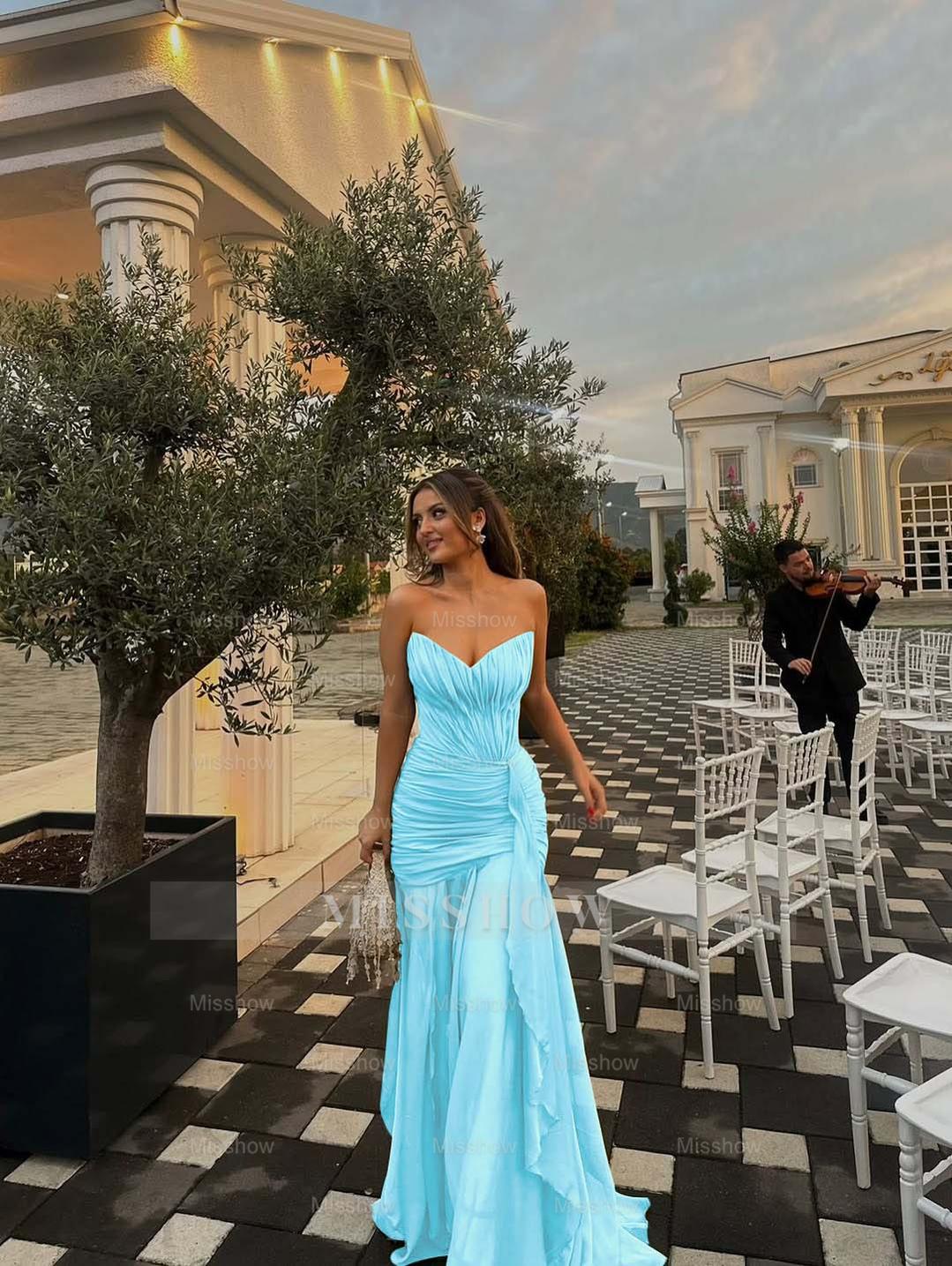 Strapless V Neck Sleeveless Long Formal Dress With Pleated Ruffle
