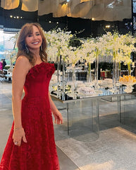 Stunning Red A-Line Sweetheart Sleeveless Long Lace Mother of the Bride Dress With Handmade Flowers