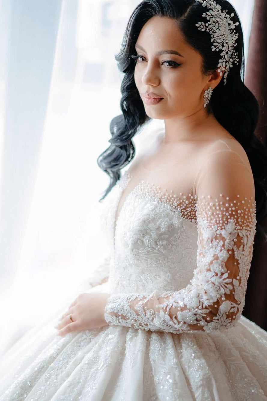 Stunning White Crew Beaded Lace Long Sleeves Ball Gown Long Wedding Dresses With Sequins