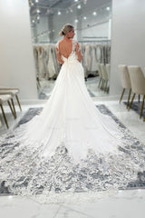 Stunning White Lace A-Line V-Neck Backless Long Sleeves Cathedral Train Chiffon Wedding Dresses