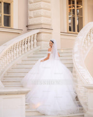 Stunning White Sweetheart Ball Gown Off-The-Shoulder Sleeveless Lace-Up Cathedral Train Tulle Wedding Dresses