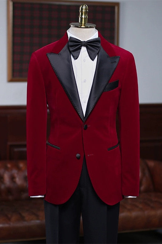 Stylish Crimson Peaked Lapel Velvet Men's Prom Ensemble