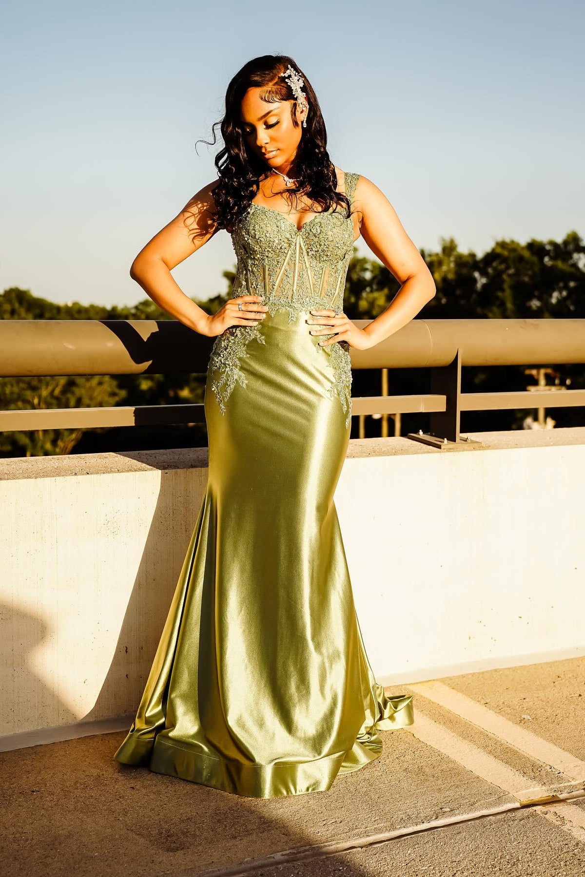 Stylish Long Green Sweetheart Sleeveless Mermaid Prom Dress with Appliques