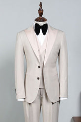 Stylish Off White Peak Lapel Two Button Men’s Business Suit