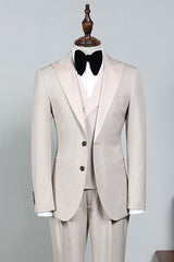 Stylish Off White Peak Lapel Two Button Men’s Business Suit