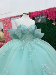 Sweetheart Off-the-Shoulder Floral Applique Bow Ball Gown Quinceanera Dress with Train