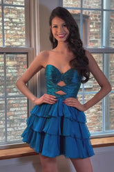 Sweetheart Strapless Rhinestone Twist Cutout Tiered Chiffon A-Line Homecoming Dress Lace-Up Mini