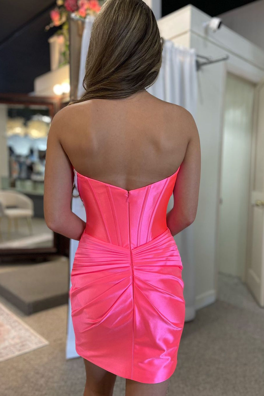 Trendy Burgundy Strapless Satin Sheath Short Homecoming Dress