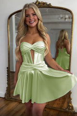 Trendy Burgundy Sweetheart A-Line Short Satin Corset Homecoming Dress