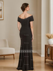 V-Neck Mother of the Bride Sheath/Column Dress with Beading Side Split and Ruffles