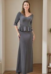 V-Neck Mother of the Bride Trumpet/Mermaid Dresses Featuring Ruffles and Appliques