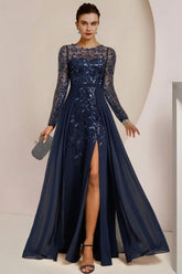 Vintage A-Line Lace Mother of The Bride Dress Scoop Neck Long Sleeve Bridesmaid Dresses With Appliques