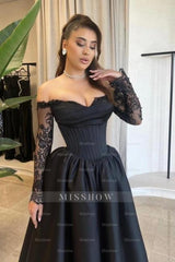 Vintage A-Line Satin Sweetheart Long Sleeve Black Prom Evening Dresses With Appliques