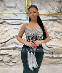 Vintage Dark Green Mermaid Spaghetti Straps Sleeveless Beaded Floor-Length Satin Formal Dress With Rhinestones