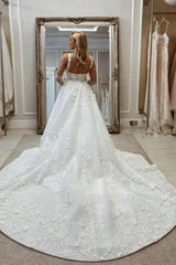 Vintage Long A-Line Lace Sleeveless Appliques Wedding Dresses with Detachable Train