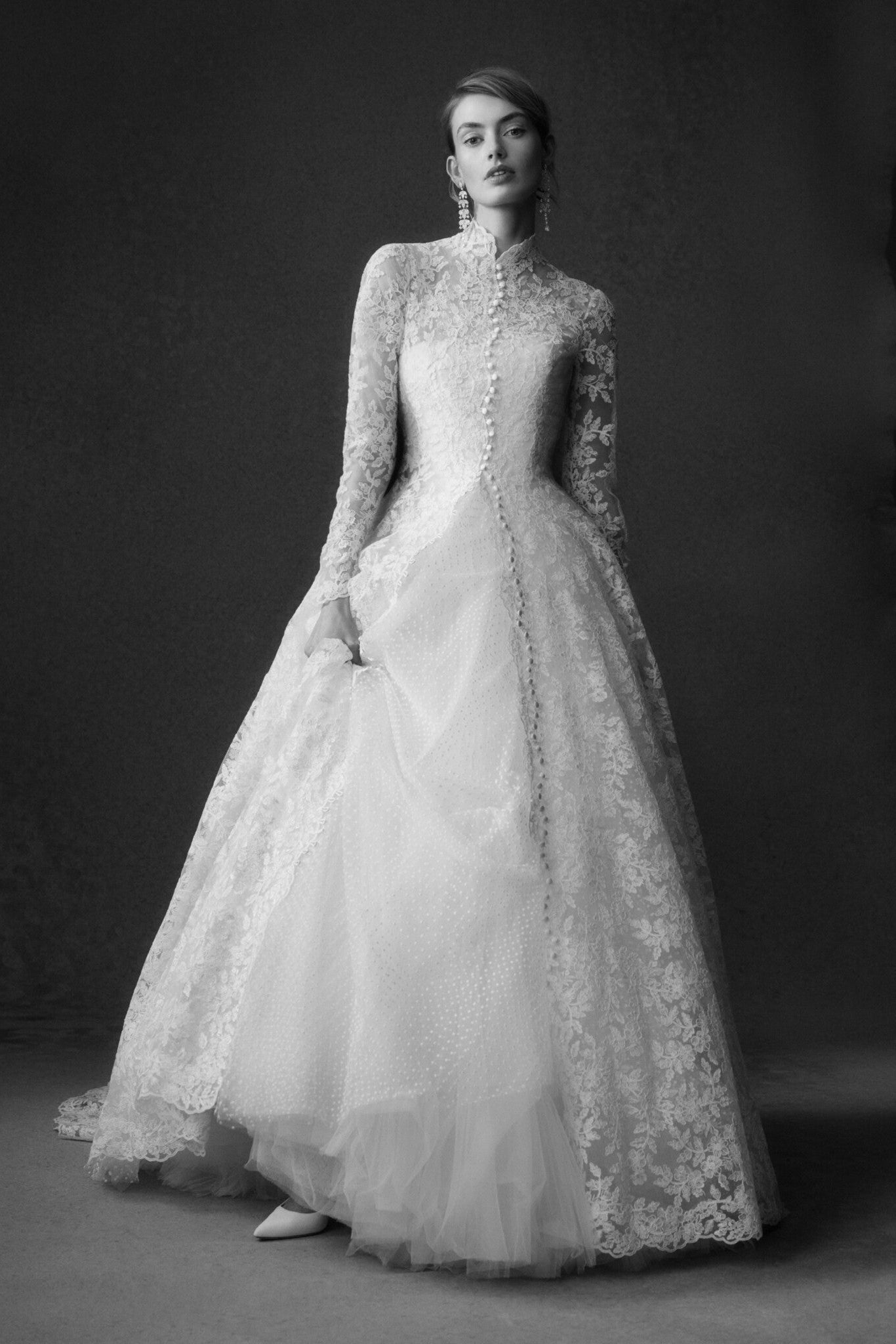 Vintage Long A-line Ivory Long Sleeves Lace Wedding Dress With Detachable Coat