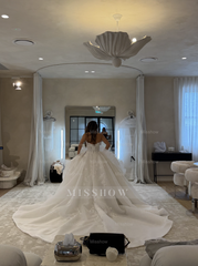 Vintage Long White Ball Gown Sweetheart Lace Wedding Dress with Detachable Train