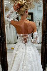 Vintage White A-Line Strapless Sleeveless Cathedral Train Lace Wedding Dresses With Appliques