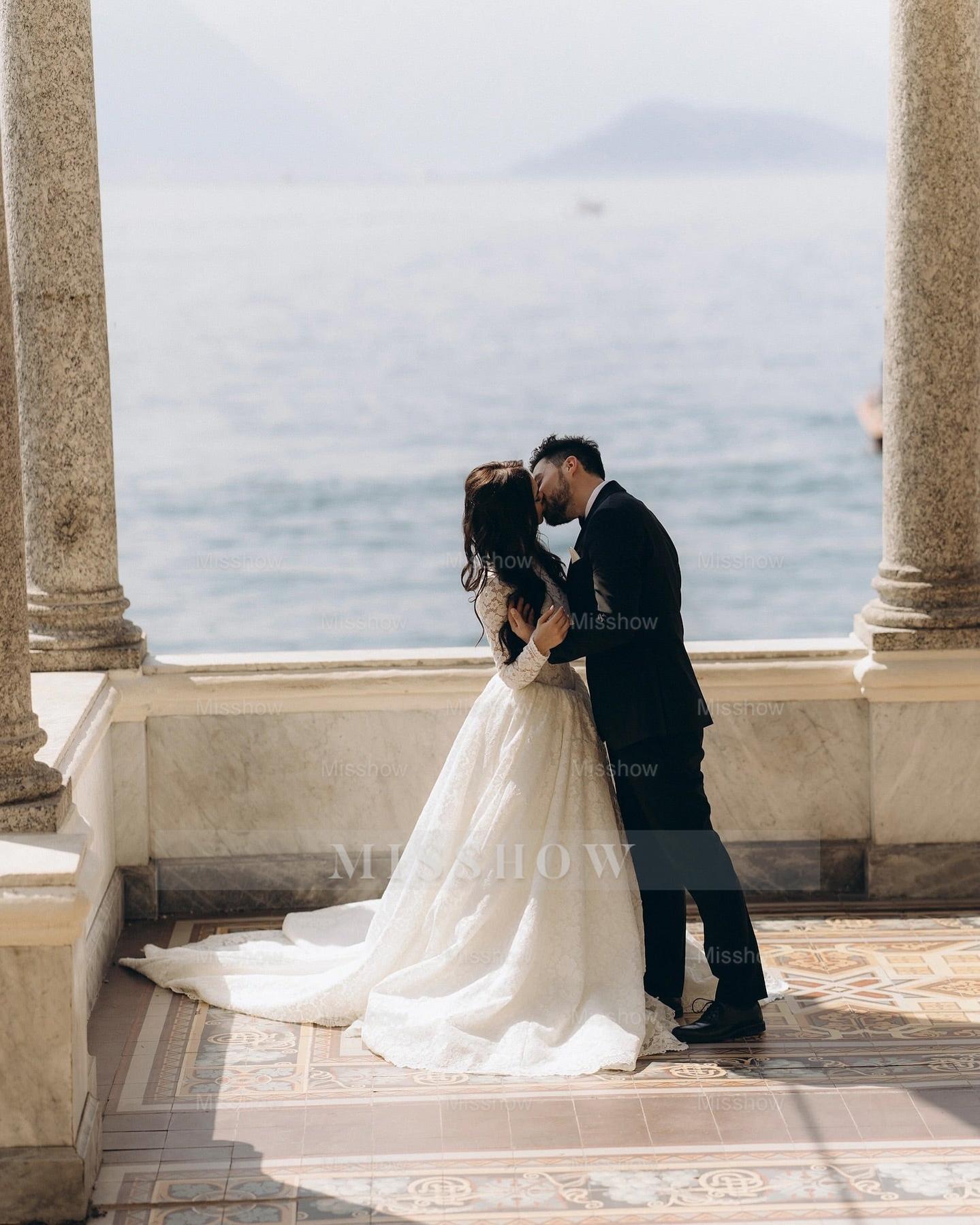 Vintage White High-Neck A-Line Long Sleeves Ball Gown Cathedral Train Lace Wedding Dresses