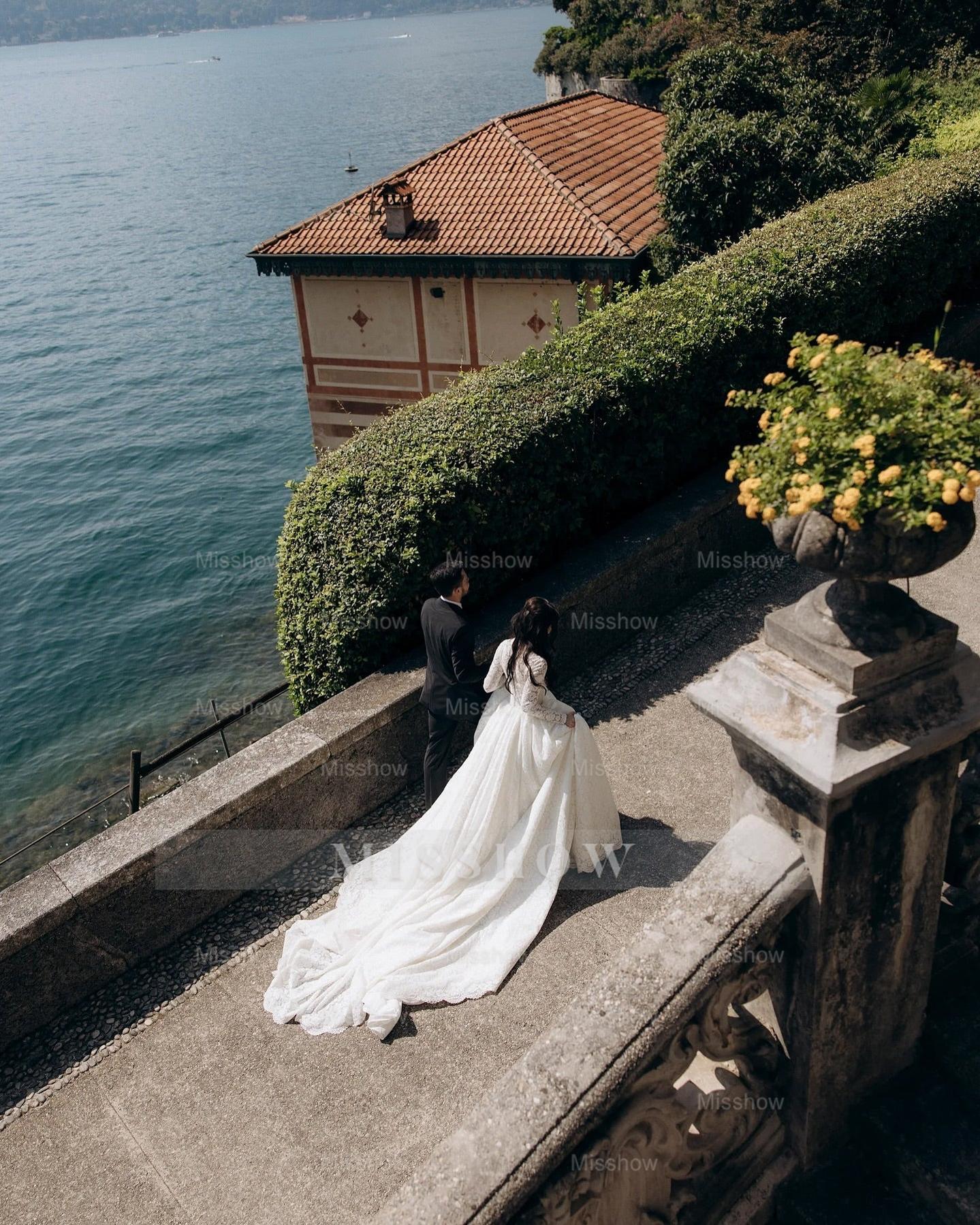 Vintage White High-Neck A-Line Long Sleeves Ball Gown Cathedral Train Lace Wedding Dresses