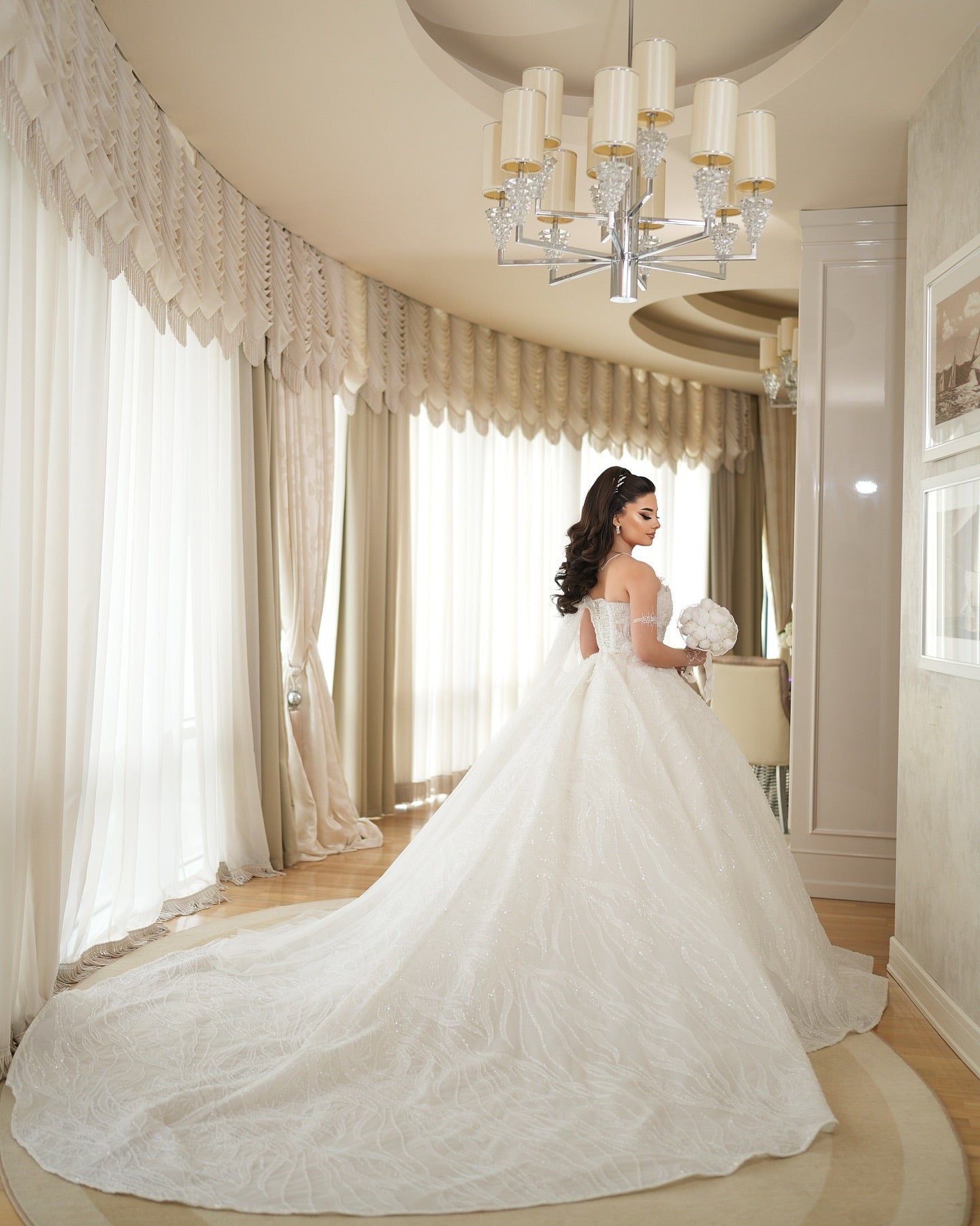 White 3D Lace Applique Beaded Ball Gown Wedding Dress One Shoulder Sleeveless Sparkle Tulle Cathedral Train Bridal Gown