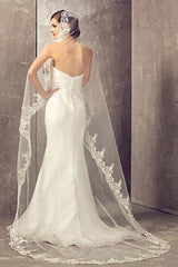 White Ivory Wedding Veils Lace Edge Cathedral Length Wedding Bridal Veil with Comb