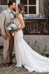 White Lace Mermaid Wedding Dress V-Neck Spaghetti Straps Allover 3D Floral Lace Applique Pearl Button Back Sweep Train Bridal Gown