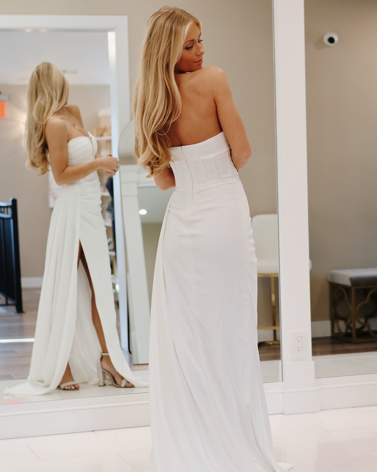 White Satin Mermaid Prom Dress Strapless Deep V Corset Bodice High Slit Formal Evening Gown