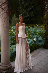 White Strapless Sleeveless Sweetheart A-Line Lace Applique Pleated Formal Evening Dress
