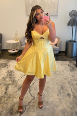 Sweetheart Strapless Bow Cutout Satin Corset Homecoming Dress A-Line Mini Lace-Up Open Back