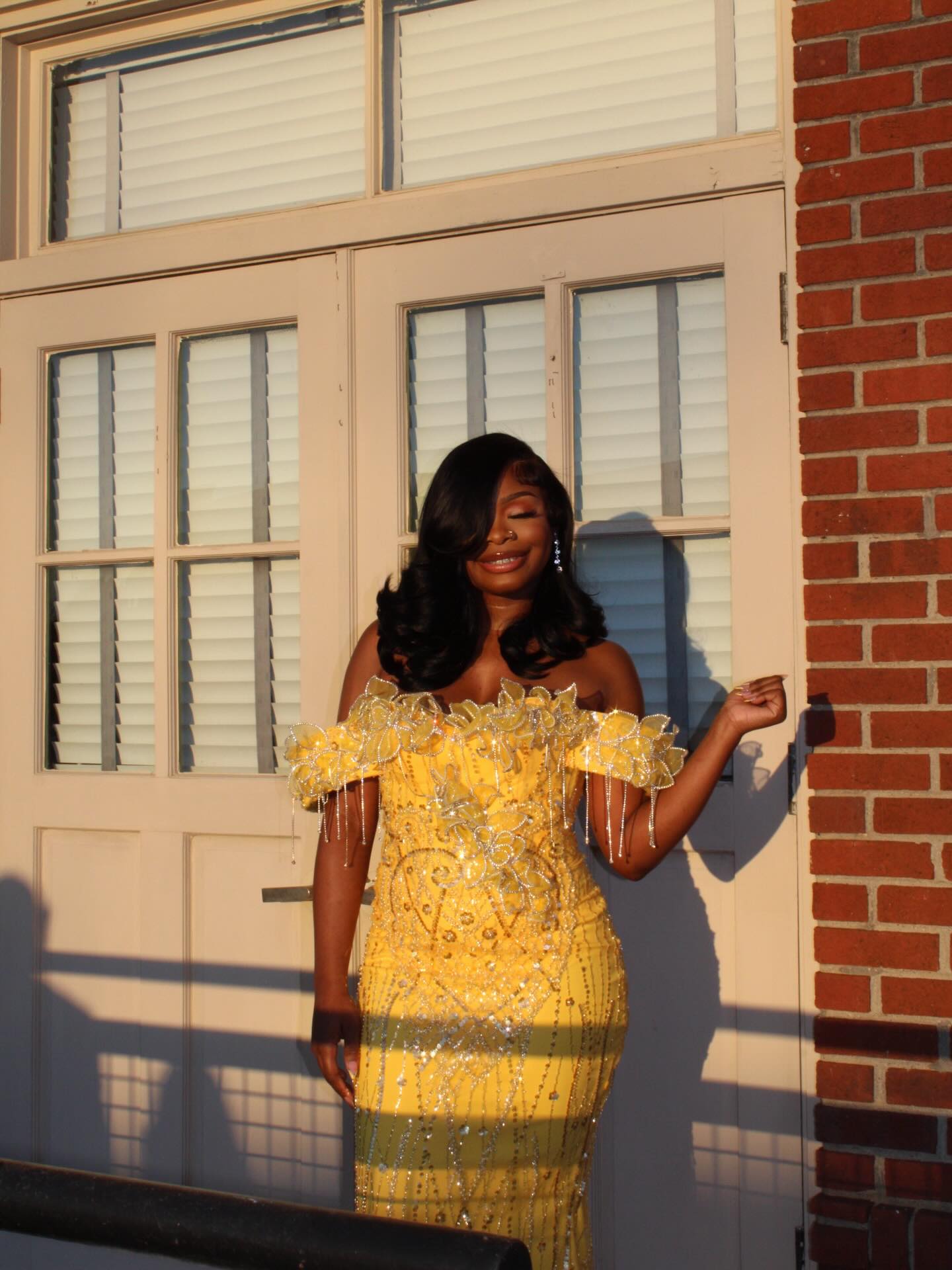 Yellow Lace Mermaid Prom Dress Off Shoulder 3D Floral Crystal Fringe Sparkly Evening Gown with Detachable Train