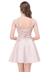 A-line Knee-length Satin Homecoming Dress with Lace