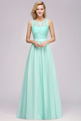 A-Line Ruffles Bridesmaid Dress Lace Scalloped Sleeveless Floor-Length Wedding Party Dress