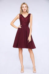 A-Line Ruffles Chiffon Lace V-Neck Evening Party Dress Sleeveless Knee-Length Homecoming Dress