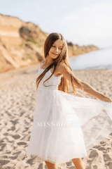 A-line White Sleeveless Straps Flower Girls Dress With Lace