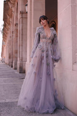 Chic Tulle Long Sleeves Deep V Neck Beadings Long Formal Dress With Appliques