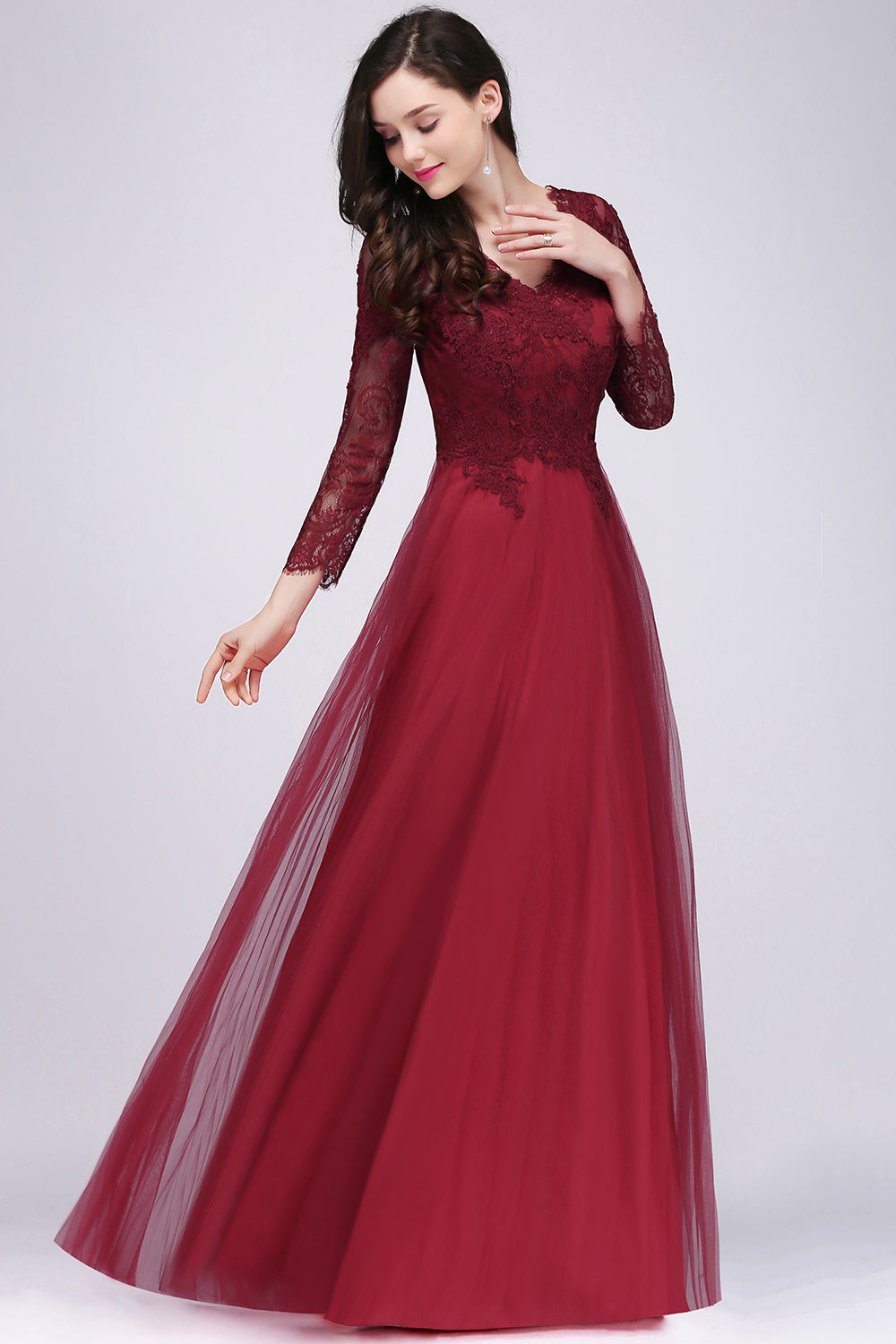Affordable Long Sleeves V-Neck Lace Burgundy Bridesmaid dresses with Appliques