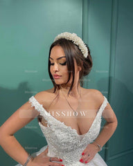 Beautiful Long White A-line V-neck Lace Sleeveless Wedding Dress