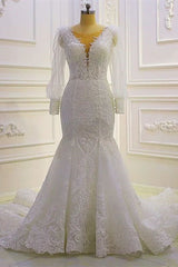 Beautiful Mermaid Long Sleeves Lace Appliques Wedding Dress With Train