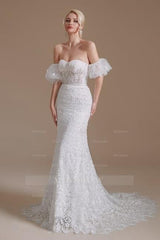 Beautiful Off-the-shoulder Sleeveless Mermaid Floor-Length Lace Wedding Dresses with Applique