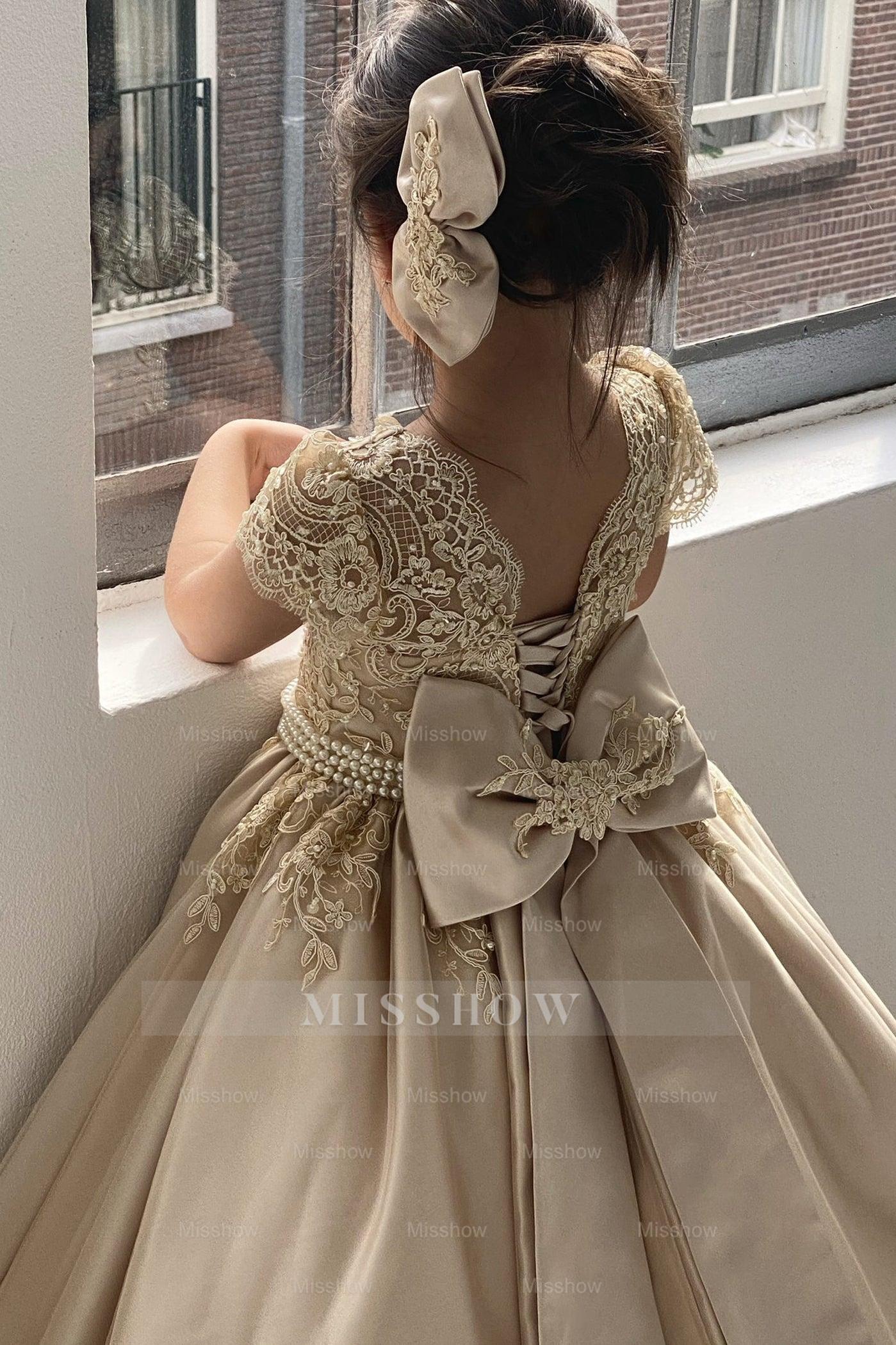 Beautiful Short Sleeve Appliques Lace Ball Gown Backless Flower Girl Dress