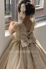 Beautiful Short Sleeve Appliques Lace Ball Gown Backless Flower Girl Dress